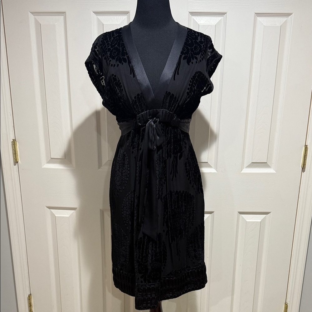 BCBGMaxAzria Black Velvet burnout satin trim Midi Dress, like New, Sz 10 - Picture 3 of 17